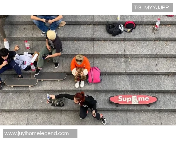 上海滑板队成长之路:一段青春与梦想交织的纪实故事 上海滑板队成长之路:一段青春与梦想交织的纪实故事
